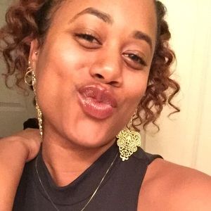 Meet your Posher, Asia